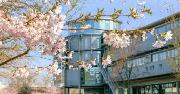 Neubau der Universitätsmedizin in Göttingen ermöglicht frühere (Foto: AdobeStock - Kara 430934724)