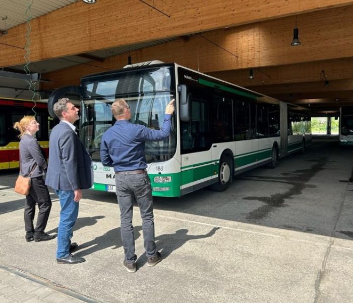 Rundgang im Betriebshof der BBG (Foto: Barnimer Busgesellschaft)